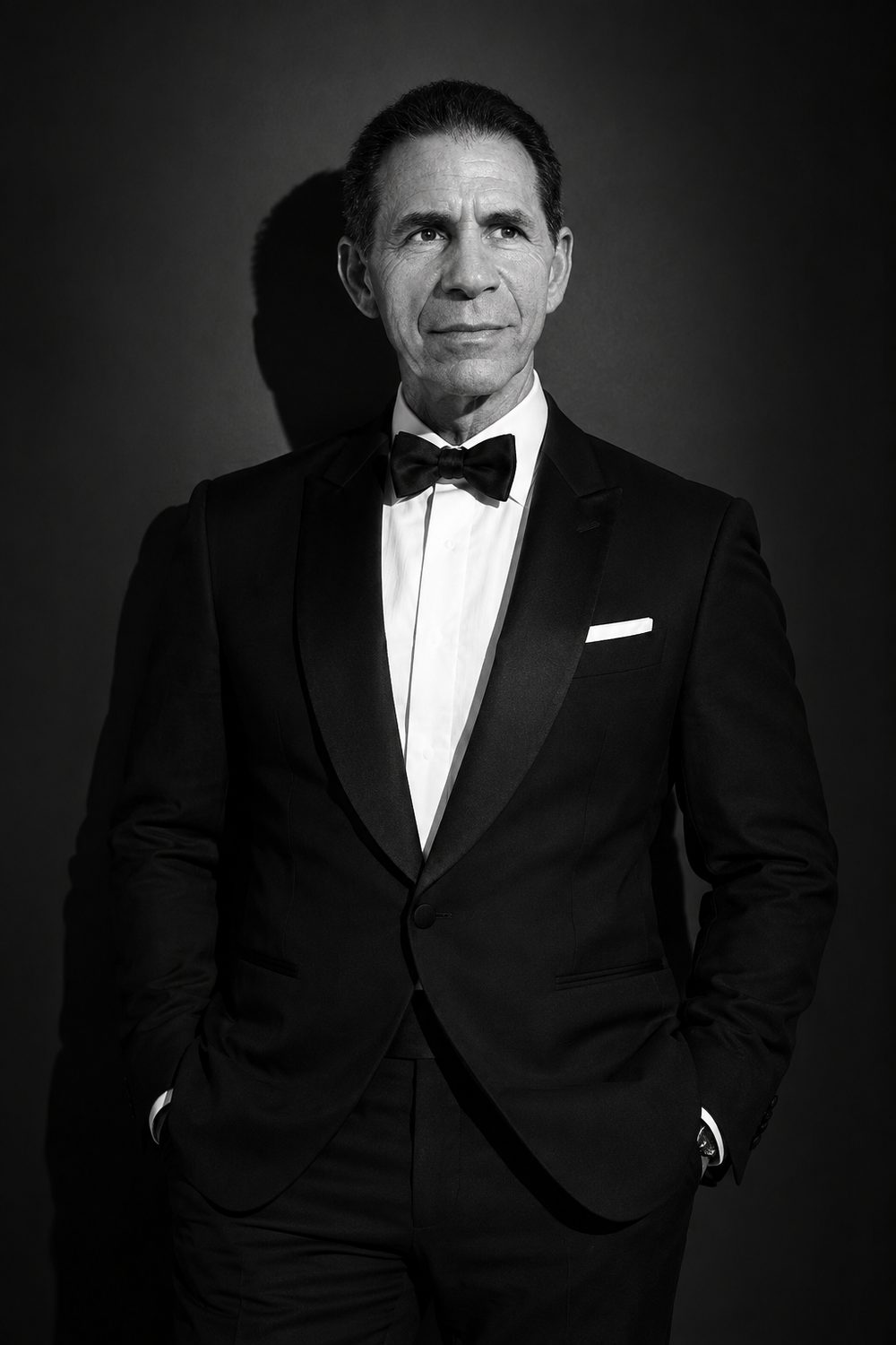 Randy Carver as 007